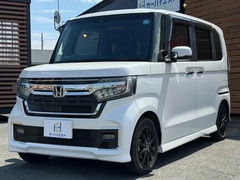 Honda N-BOX Custom
