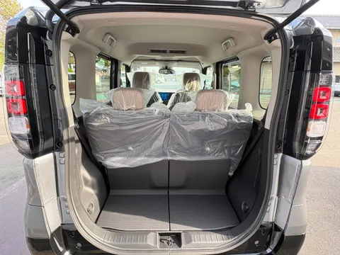 Mitsubishi Delica Mini