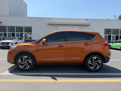 Dongfeng AX5