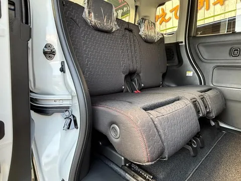 Suzuki Spacia Gear