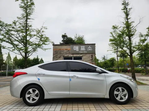 Hyundai Elantra (Avante)