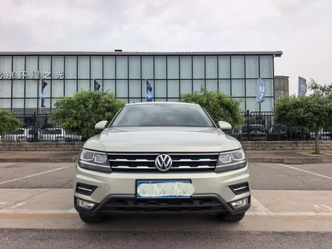 Volkswagen Tiguan L