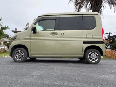 Honda N-VAN Plus Style