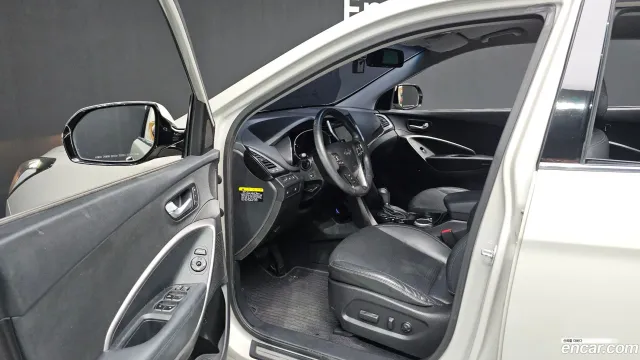 Hyundai Grand Santa Fe (Maxcruz)