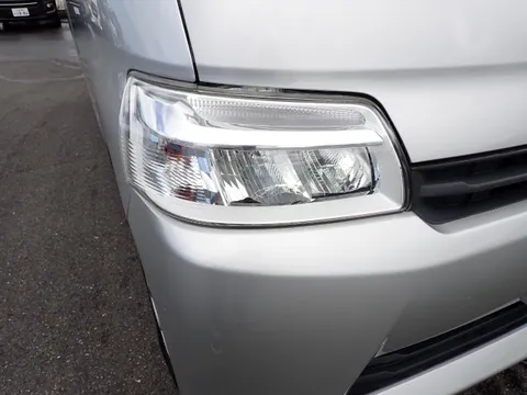 Toyota TownAce Van