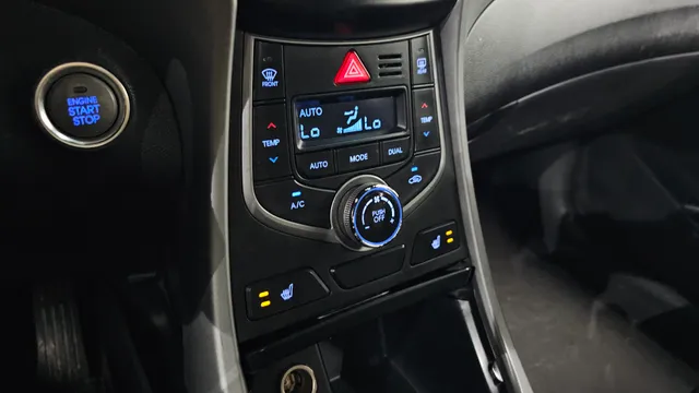 Hyundai Elantra (Avante)