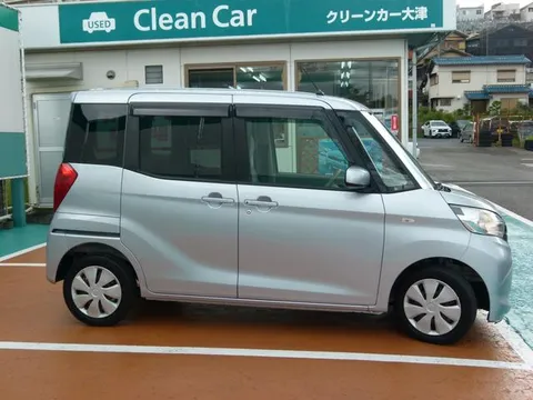Mitsubishi eK Space