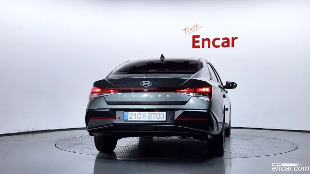Hyundai Elantra (Avante)