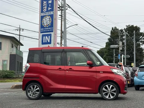 Nissan Dayz Roox