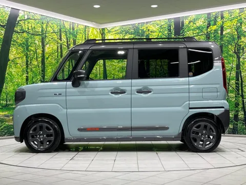 Suzuki Spacia Gear