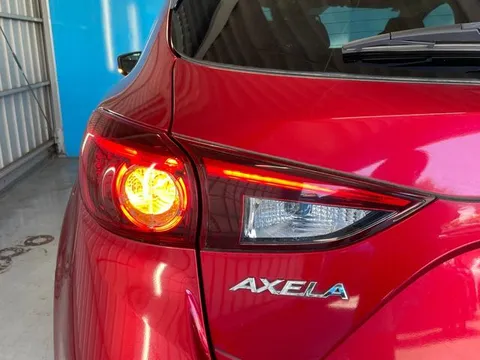 Mazda Axela Sport
