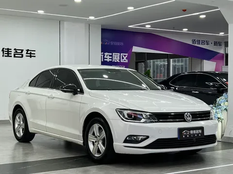 Volkswagen Lamando