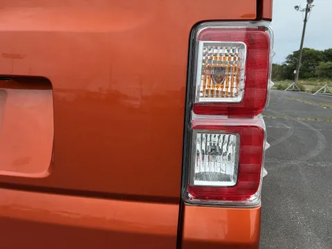 Toyota Pixis Mega