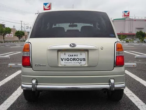Daihatsu Mira Gino
