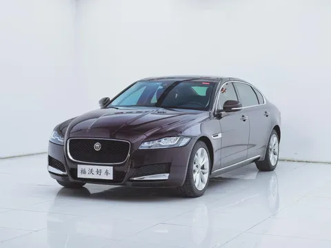 Jaguar XFL