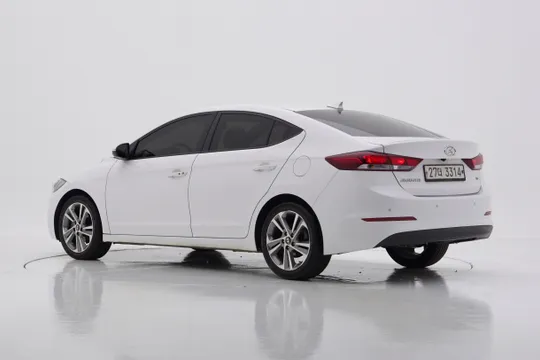 Hyundai Elantra (Avante)