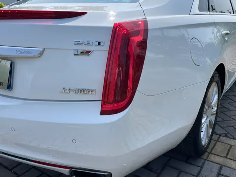 Cadillac XTS