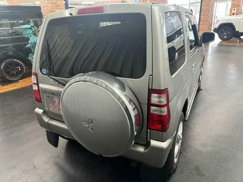 Mitsubishi Pajero Mini
