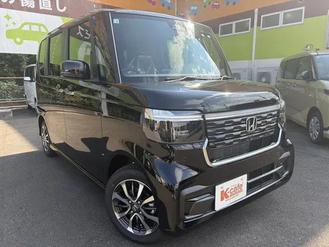 Honda N-BOX Custom