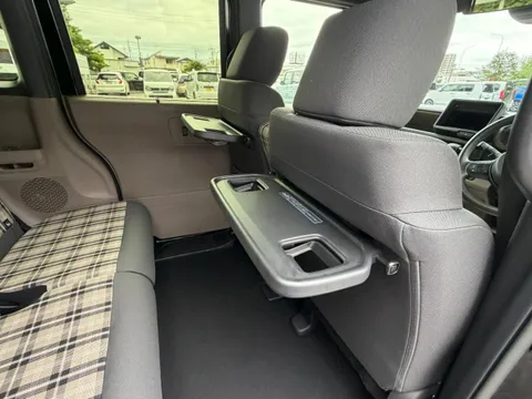 Honda N-BOX Joy