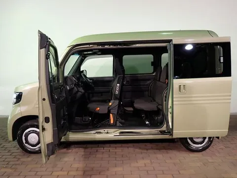 Honda N-VAN Plus Style