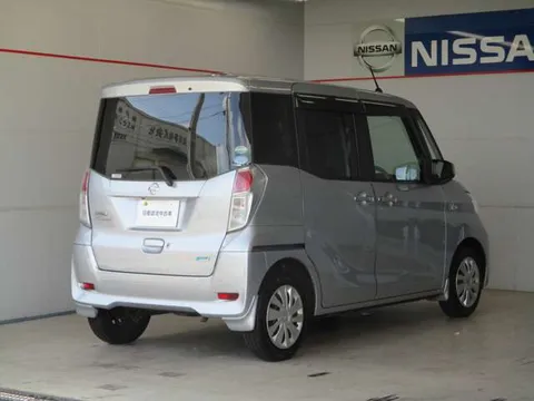 Nissan Dayz Roox