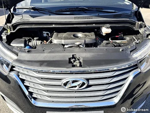 Hyundai Grand Starex