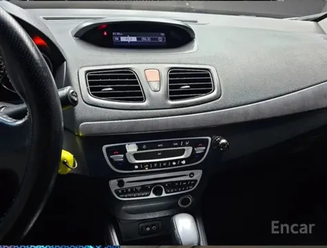 Renault SM3
