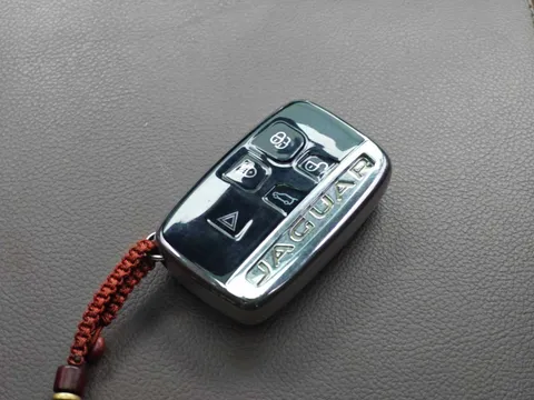 Jaguar XFL
