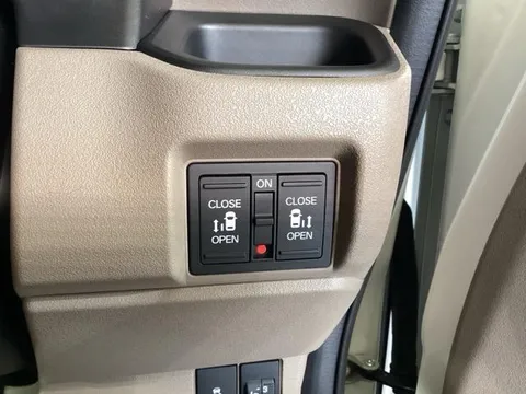 Honda N-BOX Joy