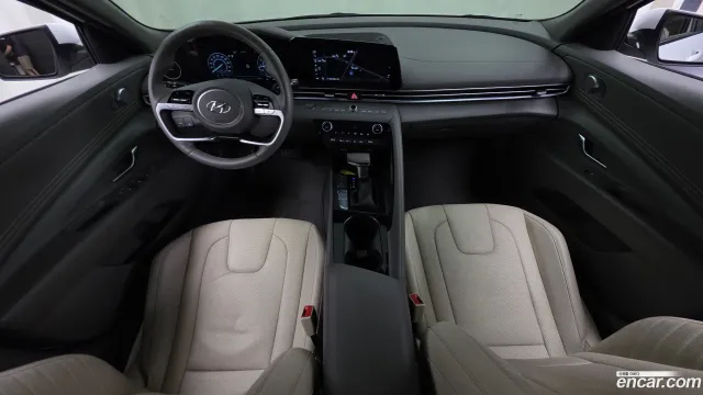 Hyundai Elantra (Avante)