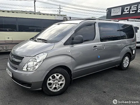 Hyundai Grand Starex