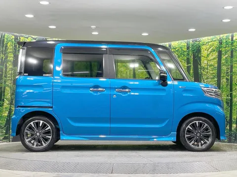 Suzuki Spacia Custom