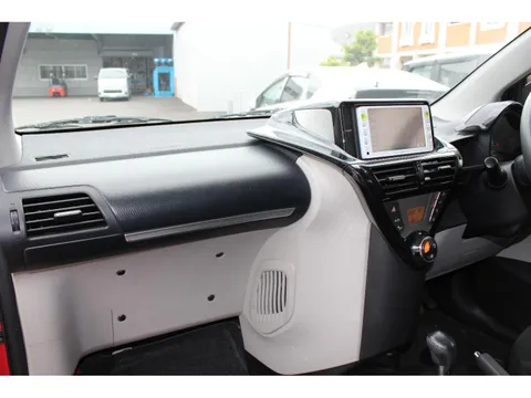 Toyota iQ