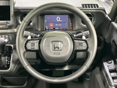 Honda N-BOX Custom