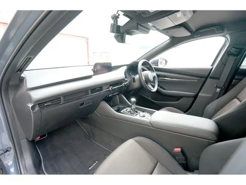 Mazda MAZDA3 Fastback