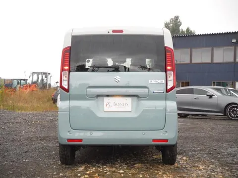 Suzuki Spacia