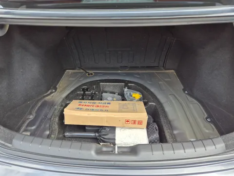 Hyundai Elantra (Avante)