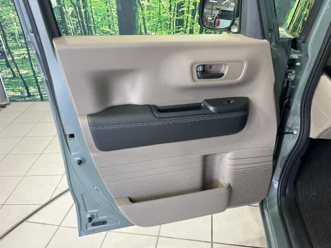 Honda N-BOX Joy