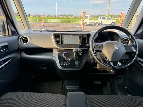 Mitsubishi eK Space Custom