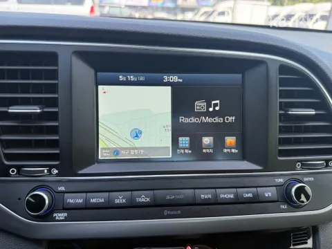 Hyundai Elantra (Avante)