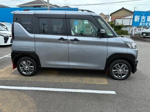 Mitsubishi Delica Mini