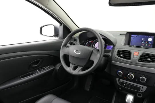 Renault SM3