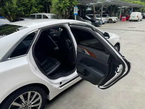 Lincoln MKZ