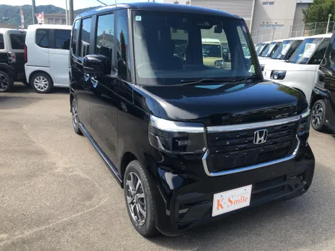 Honda N-BOX Custom