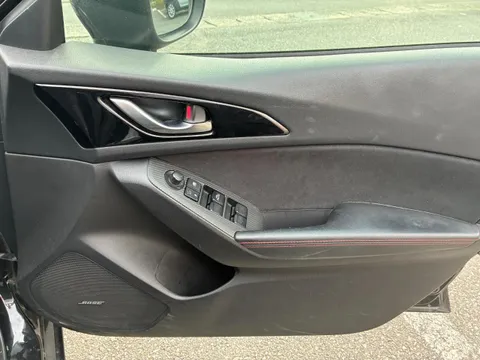 Mazda Axela Sport