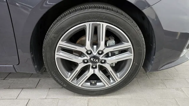 Kia Cerato (K3)
