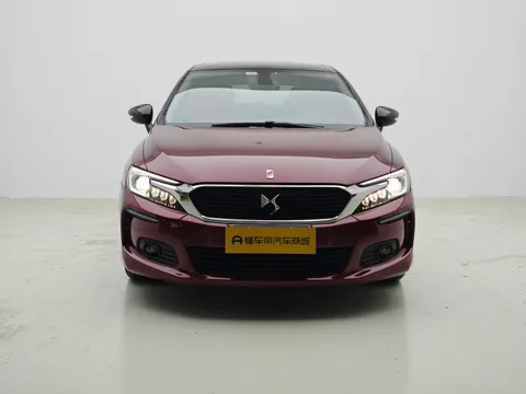 DS 4S