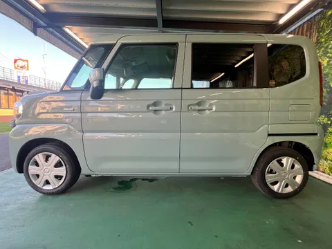 Suzuki Spacia