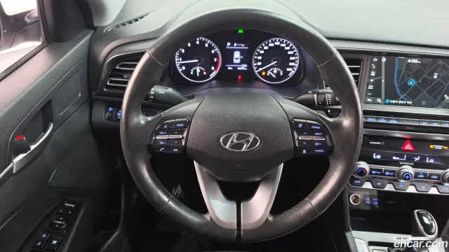 Hyundai Elantra (Avante)